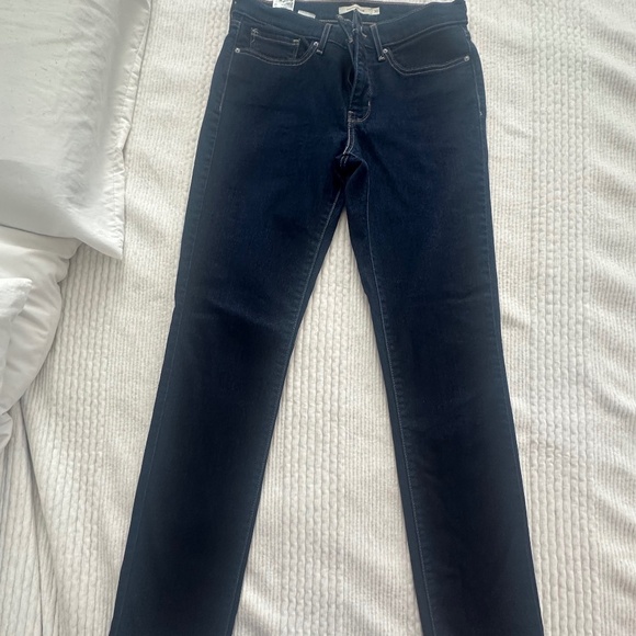 Levi’s 312 shaping slim 30 - Picture 1 of 3